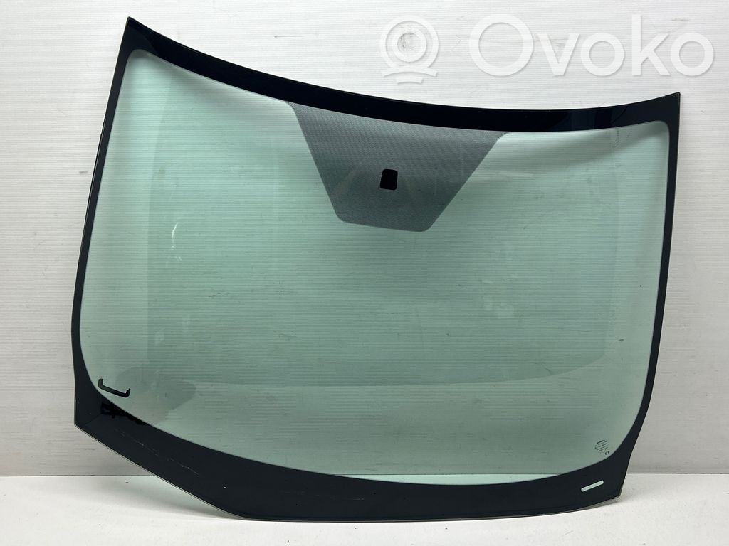 Nissan Pulsar Front windscreen/windshield window 