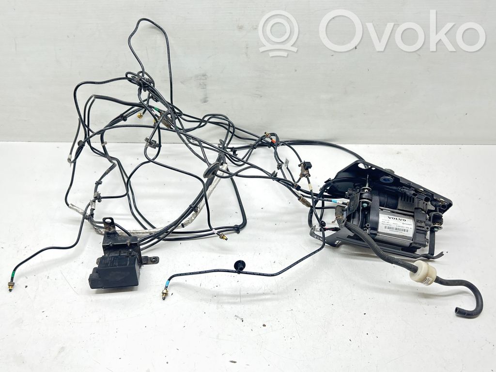 Volvo XC60 Kompresor zawieszenia tylnego pneumatycznego 