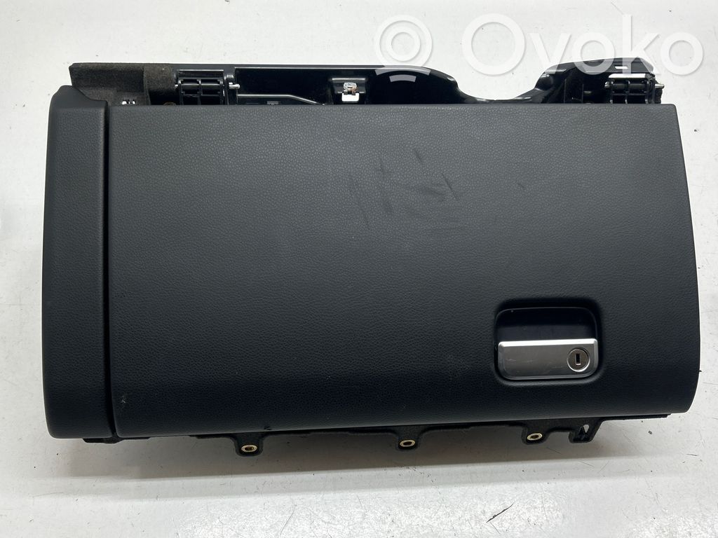 Porsche Cayenne (92A) Schowek deski rozdzielczej / Komplet 