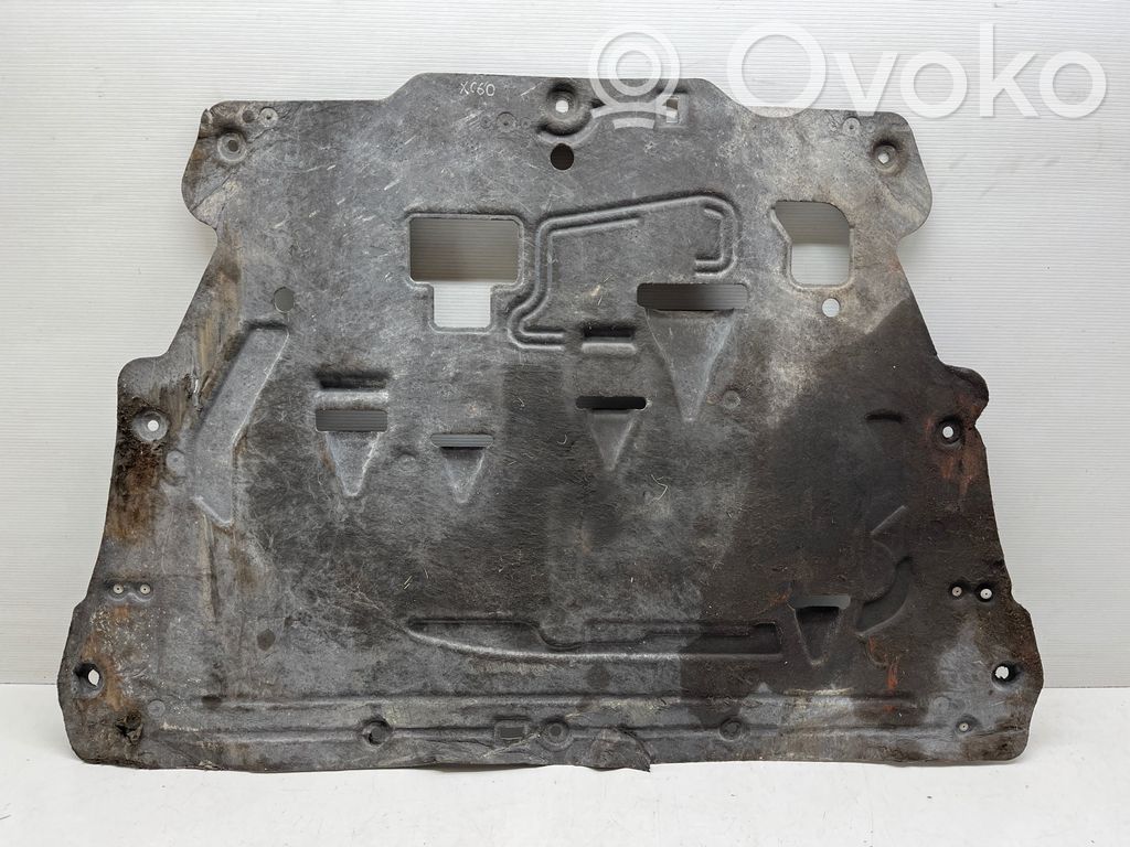 Volvo XC60 Engine splash shield/under tray 