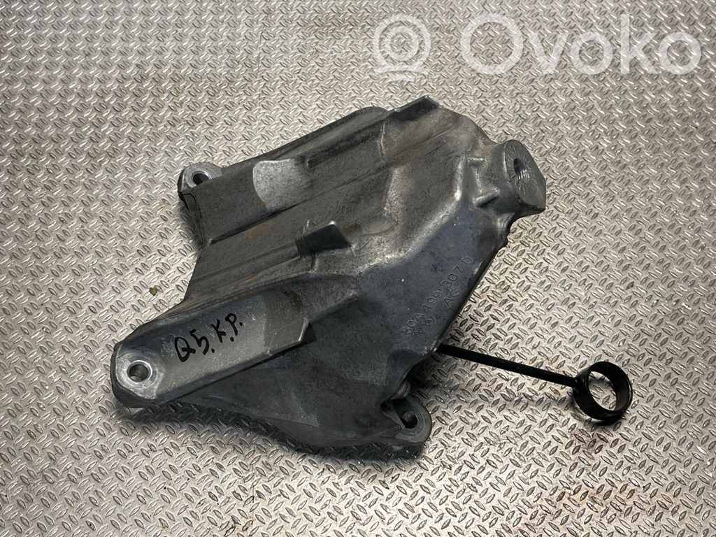 Audi Q5 SQ5 FY Engine mount bracket 
