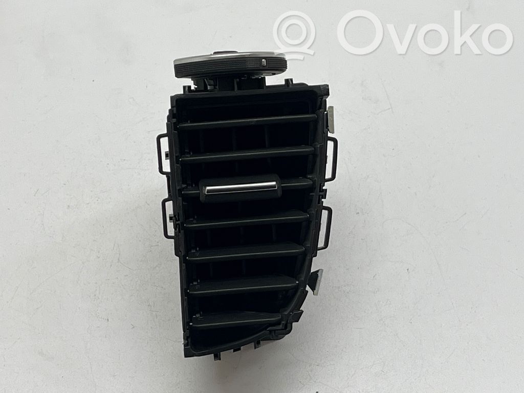 Renault Megane IV Dash center air vent grill 