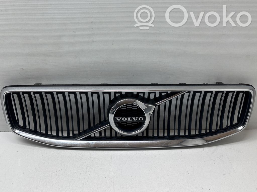 Maskownica / Grill / Atrapa górna chłodnicy   32132214,32132215,37132225,32132224