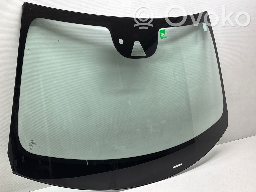 Volvo S60 Front windscreen/windshield window 