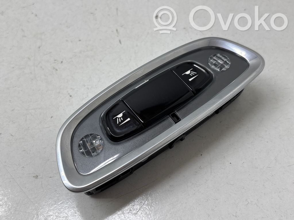 Volvo S90, V90 Lampka podsufitki tylna 