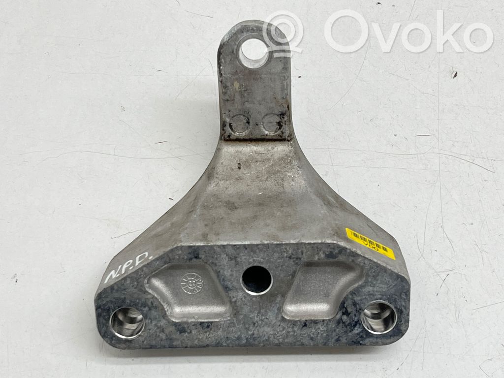 KIA Niro Engine mounting bracket 