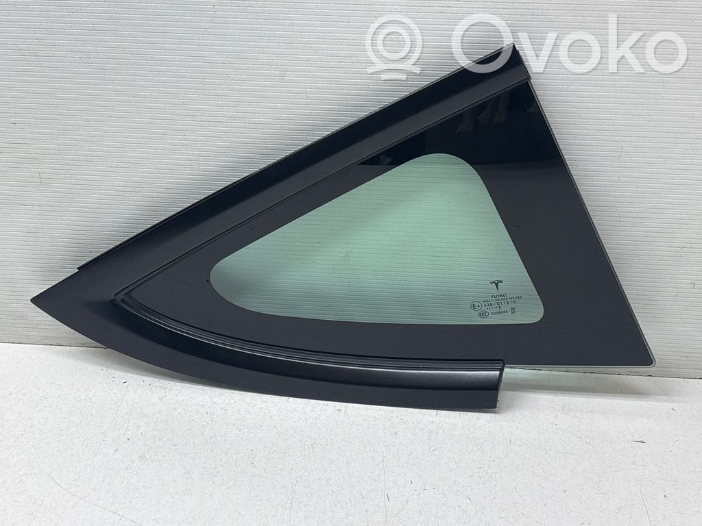 Tesla Model 3 Rear side window 