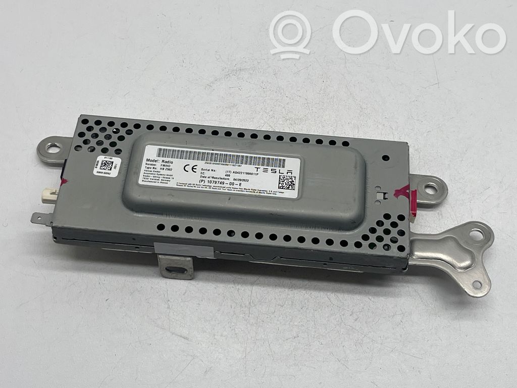 Tesla Model 3 Antenos stiprintuvas 