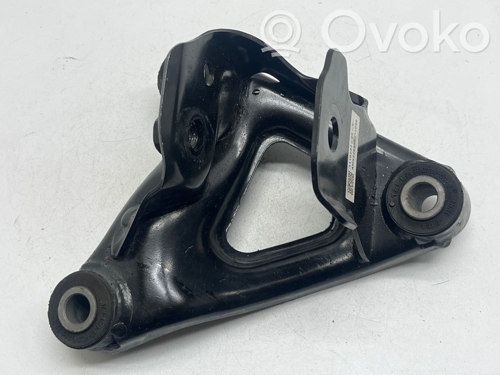 Engine mounting bracket   111023300C,AMXM220520012880