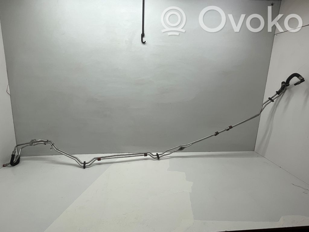Ford Explorer VI Hybrid/electric vehicle battery cooling hoses/tubes 