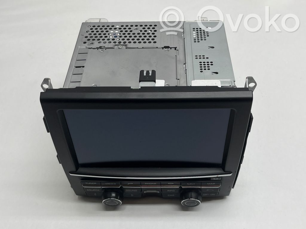 Porsche Cayenne (92A) Panel / Radioodtwarzacz CD/DVD/GPS 