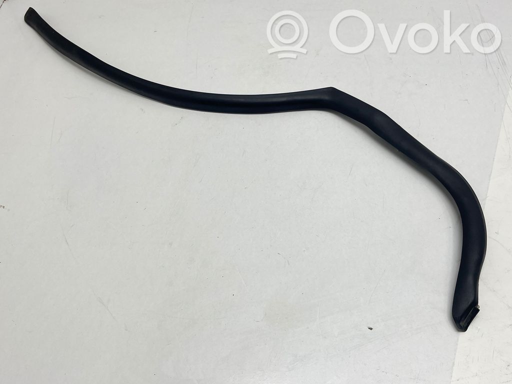 Porsche Cayenne (92A) Rear door rubber seal (on body) 