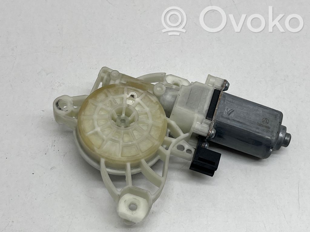 Mercedes-Benz A W177 Silnik regulatora szyby drzwi przednich 