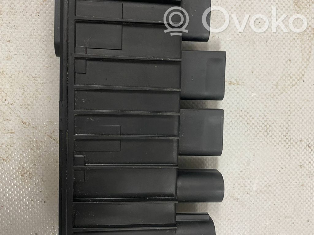 Autres unités de commande / modules   8581253