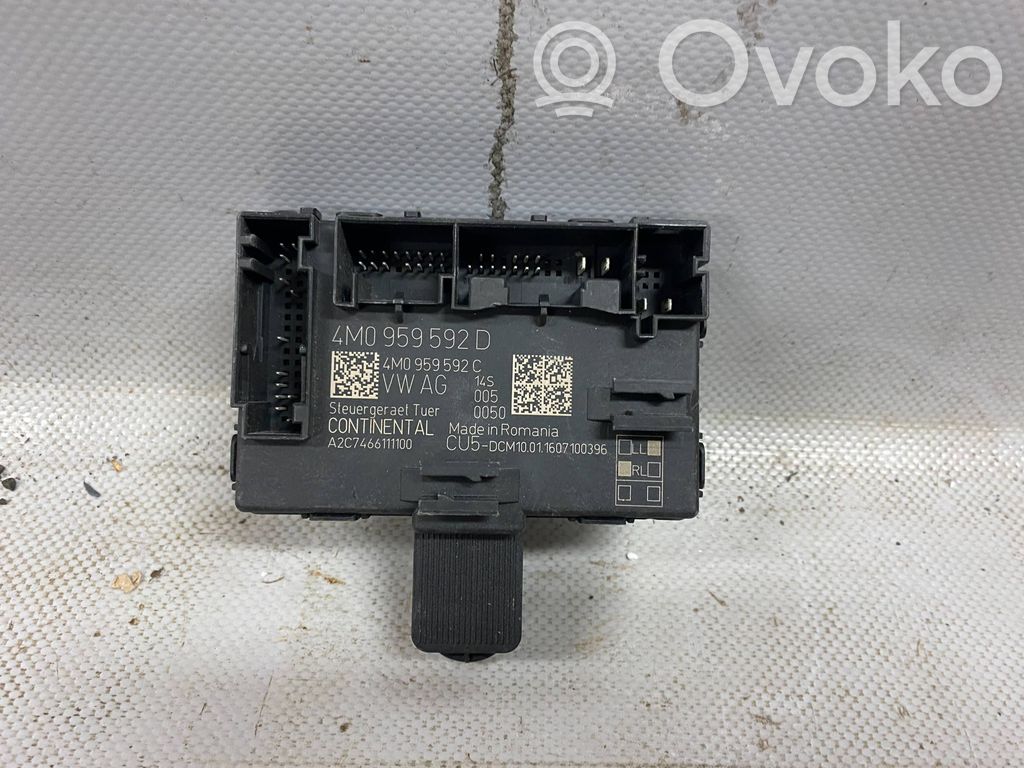 Audi Q7 4M Door control unit/module 