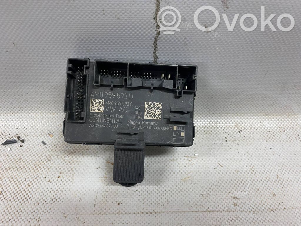Audi Q7 4M Door control unit/module 