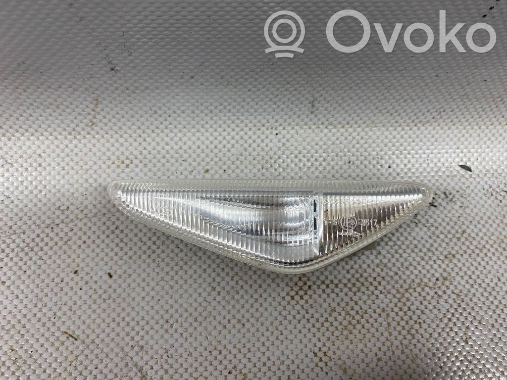 BMW X3 F25 Front fender indicator light 