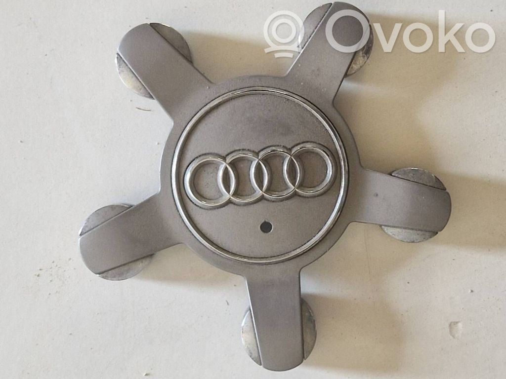 Audi A6 S6 C6 4F Borchia ruota originale 
