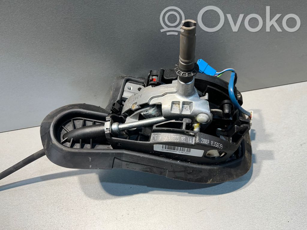 BMW 3 E92 E93 Pavarų perjungimo mechanizmas (kulisa) 