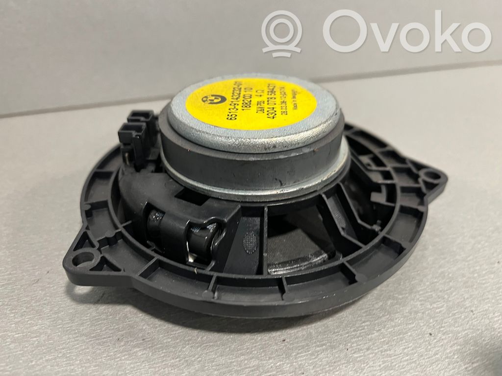Front door speaker   9143232,430407858431