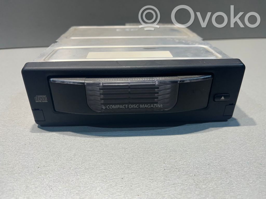 BMW 5 E60 E61 CD/DVD keitiklis 