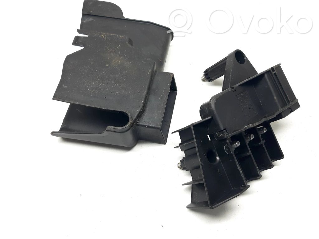 Relé de control de corriente   95B937517B,KB95B57B