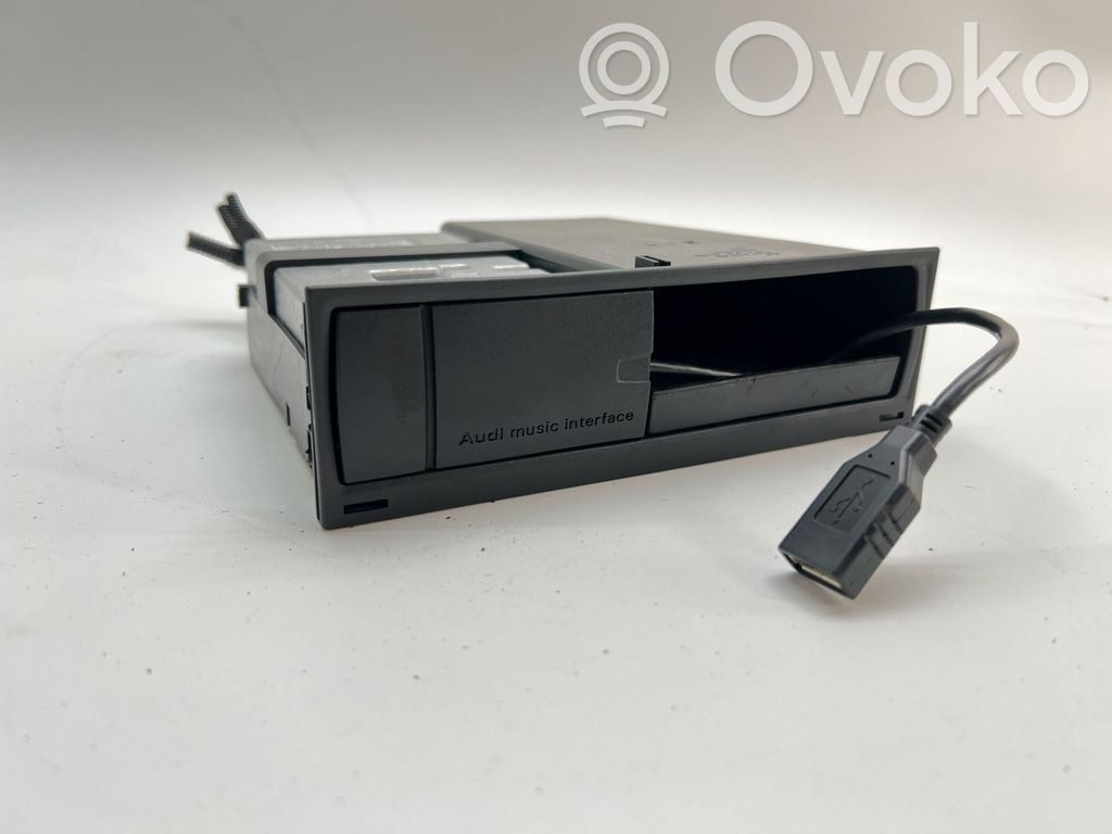 Audi Q7 4L MMI control unit 