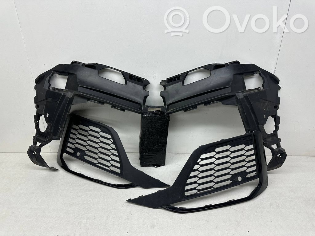 Audi Q7 4M Front bumper mounting bracket 