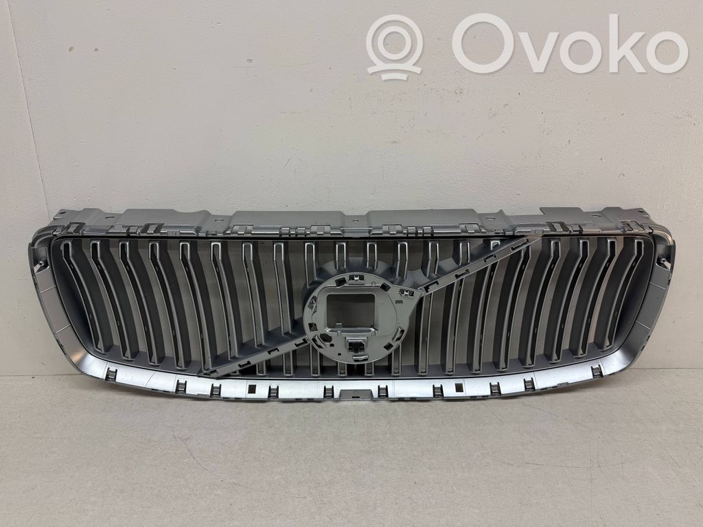Volvo XC90 Etusäleikkö 