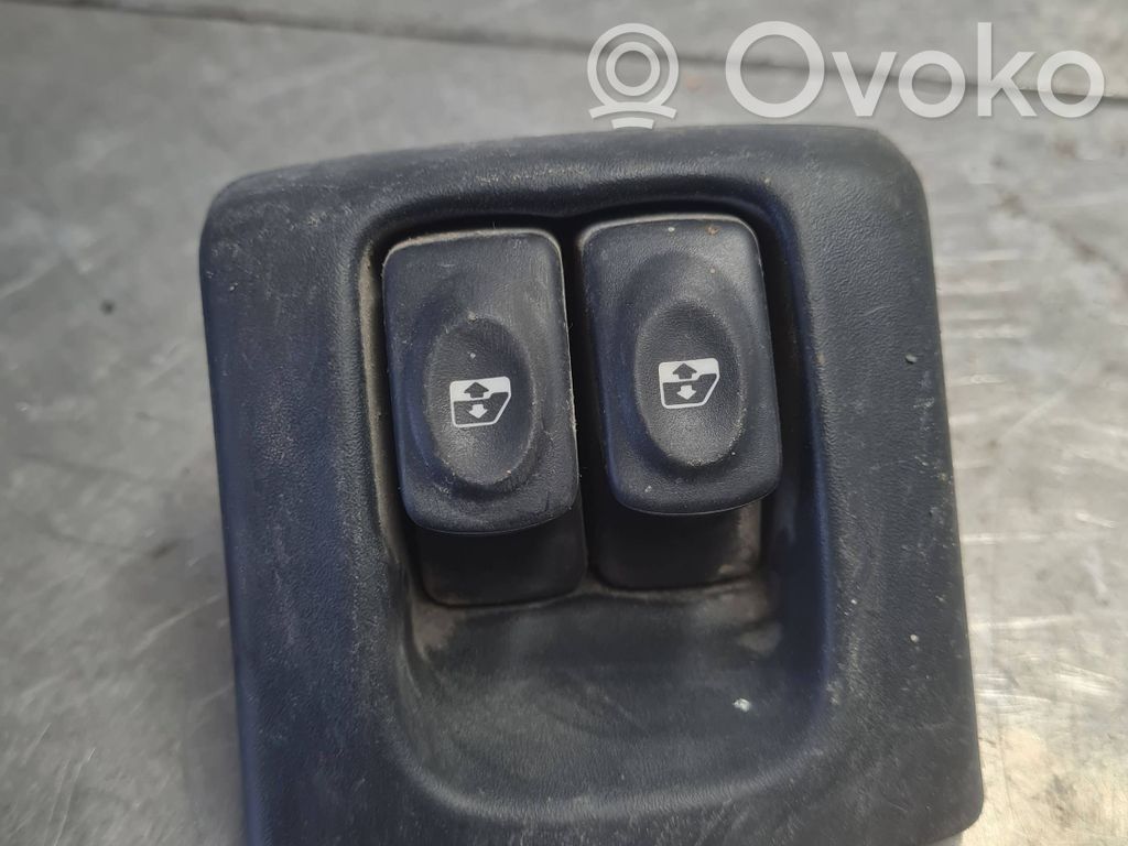 Renault Megane I Electric window control switch 