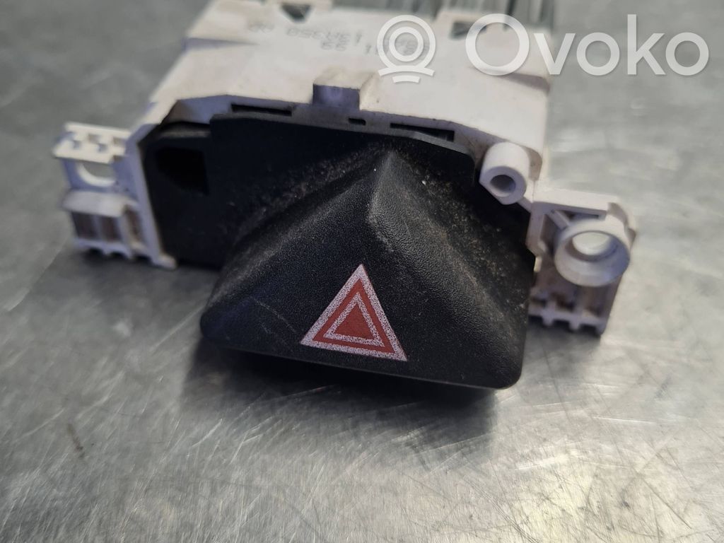 Ford Focus Hazard light switch 
