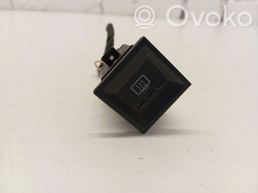 Volkswagen Transporter - Caravelle T5 Windscreen/window heater switch 