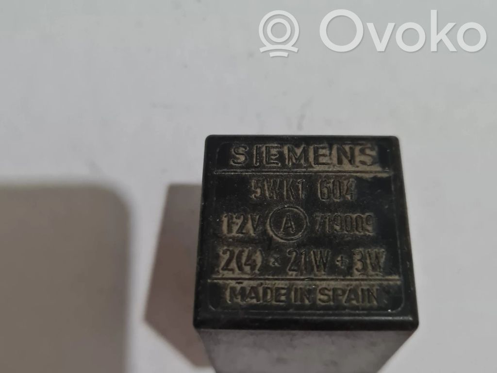 Opel Omega B1 Other relay 