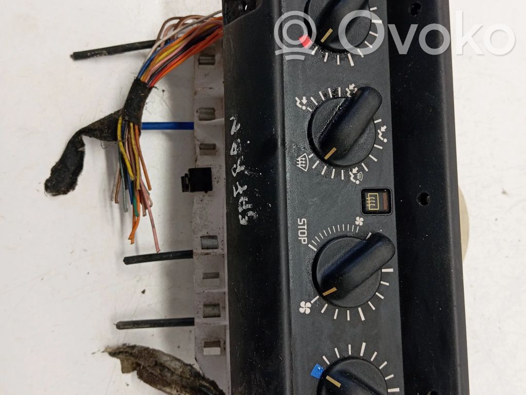 Renault Safrane Climate control unit 
