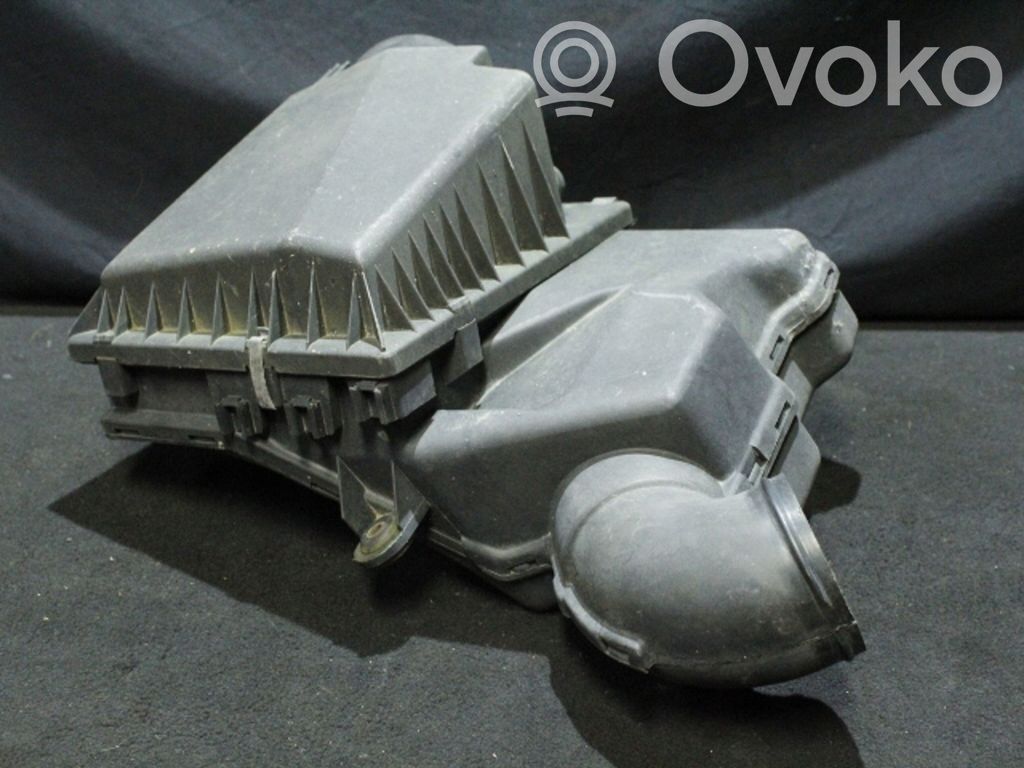 Air filter box   1702194