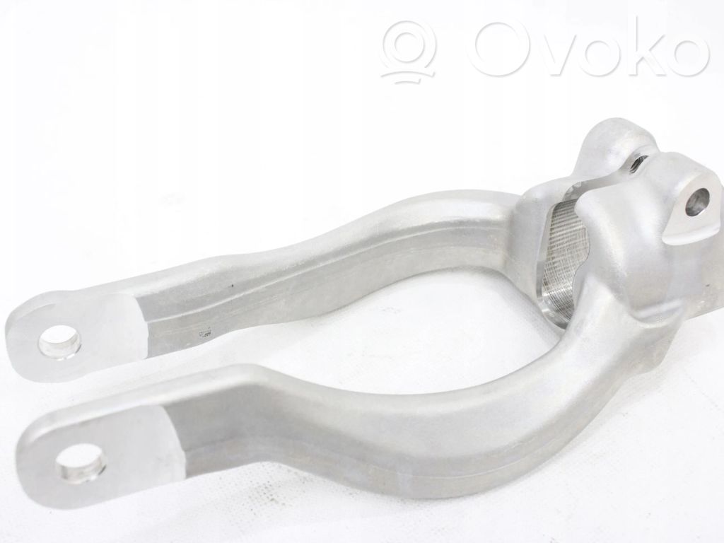 BMW 5 G30 G31 G38 Front upper strut mount 