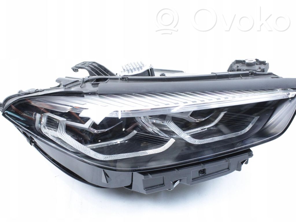 BMW M8 F91 F92 G14 G15 Lampa przednia 