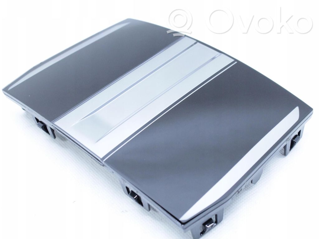 BMW 2 Active Tourer U06 Maskownica czujnika ACC Distronic radar 