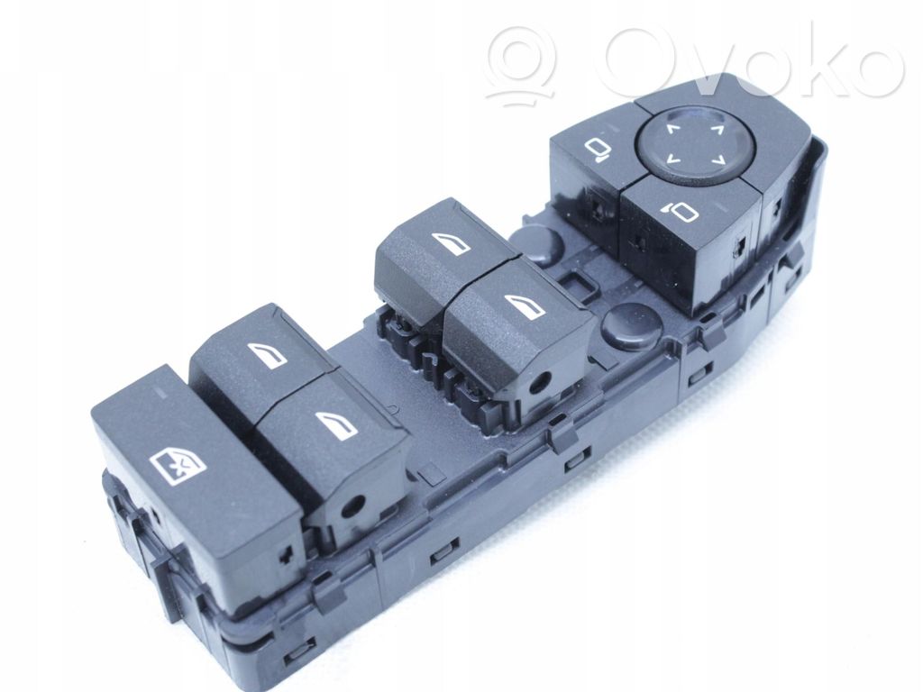 Electric window control switch   5A7CB15