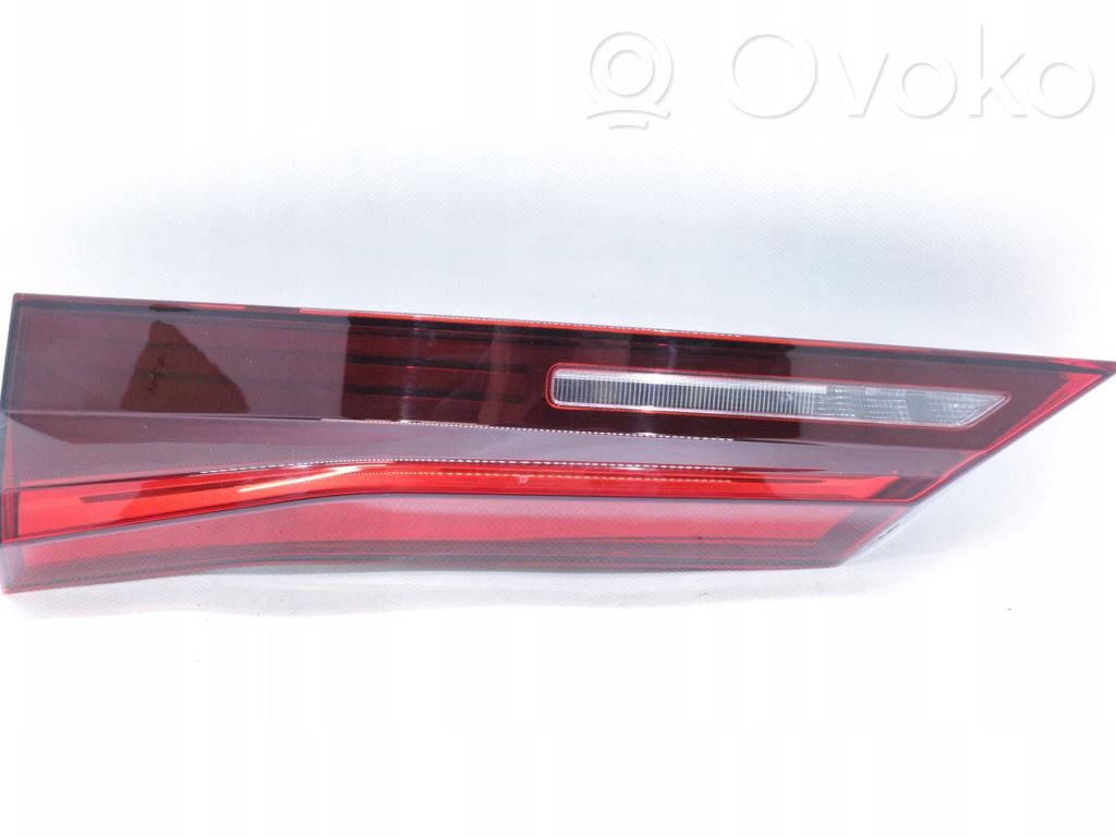 BMW X1 U11 Lampy tylnej klapy bagażnika 