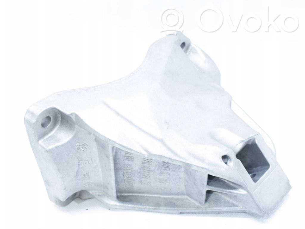 BMW X6M G06 F96 Engine mounting bracket 