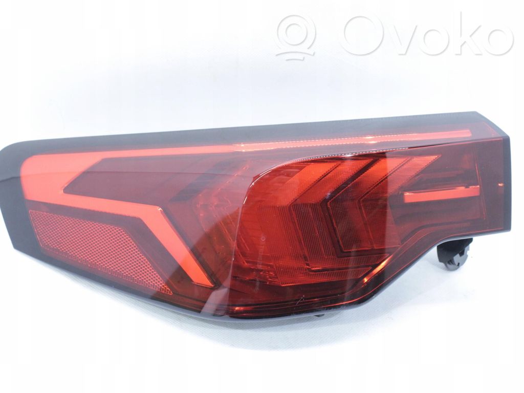 BMW X2 U10 Galinis žibintas kėbule 