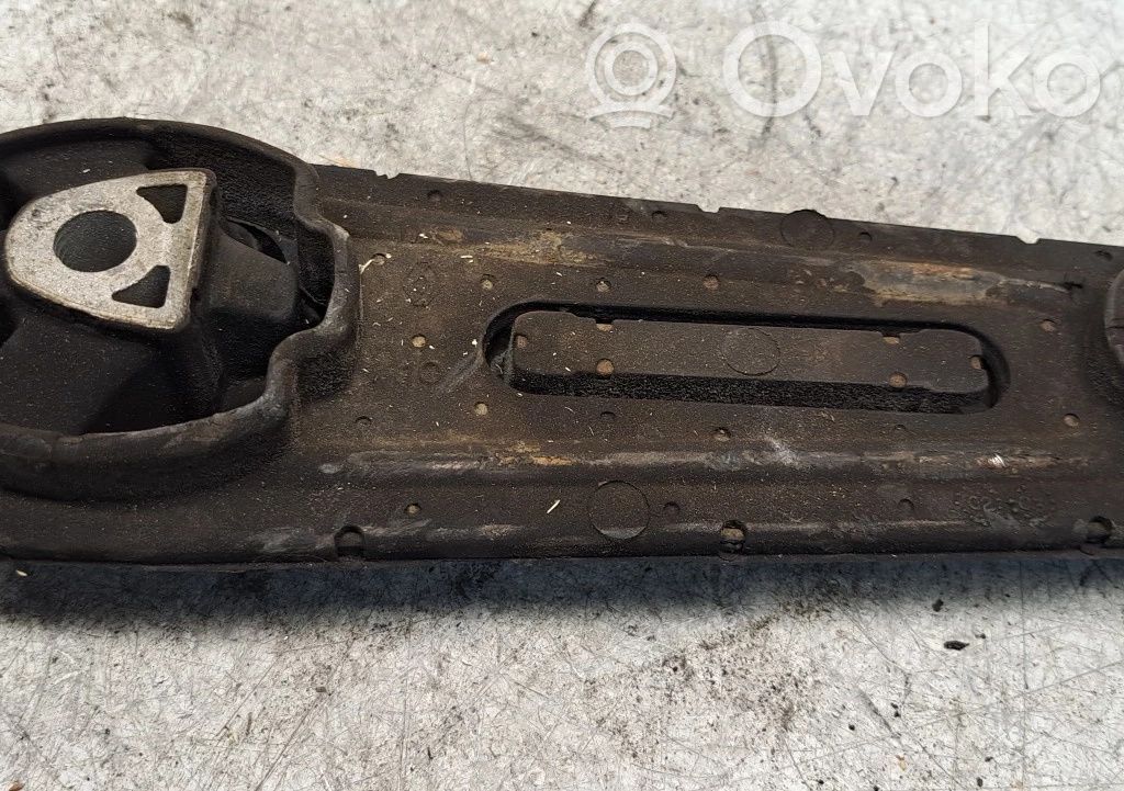 Engine mount vacuum valve   8200014933