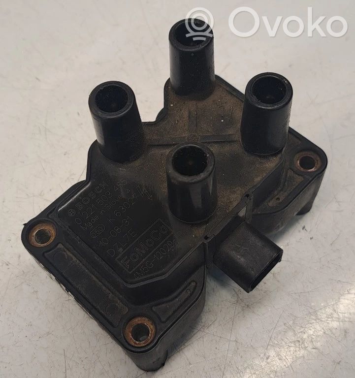 High voltage ignition coil