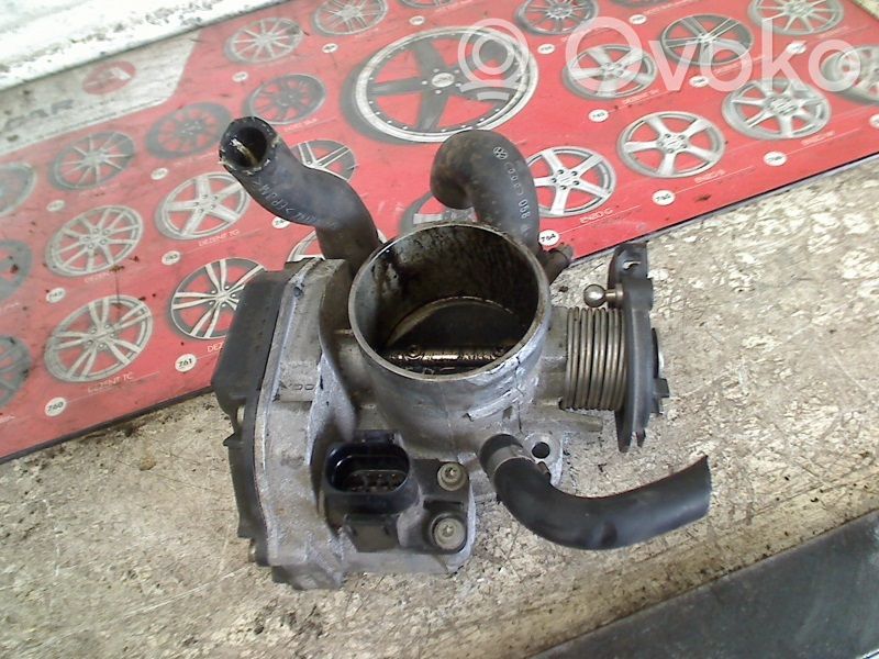 Audi A4 S4 B5 8D Válvula de mariposa 