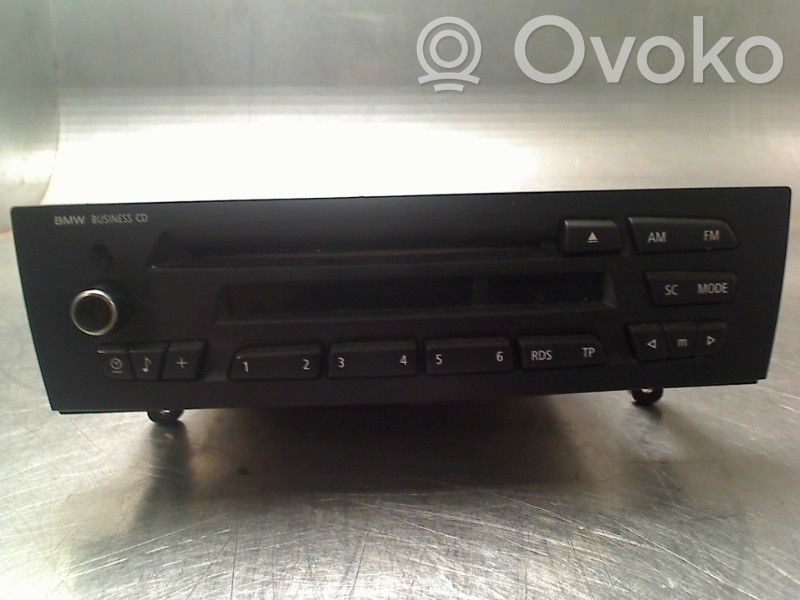 Radio / CD-Player / DVD-Player / Navigation