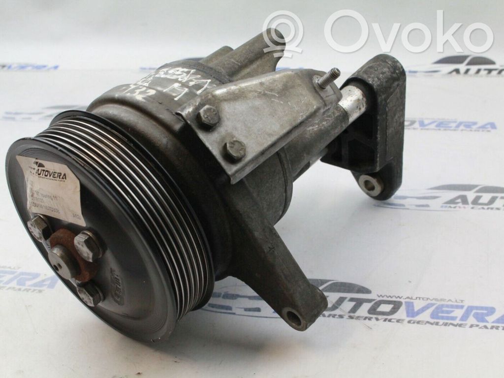 BMW 5 F10 F11 Vairo stiprintuvo siurblys 