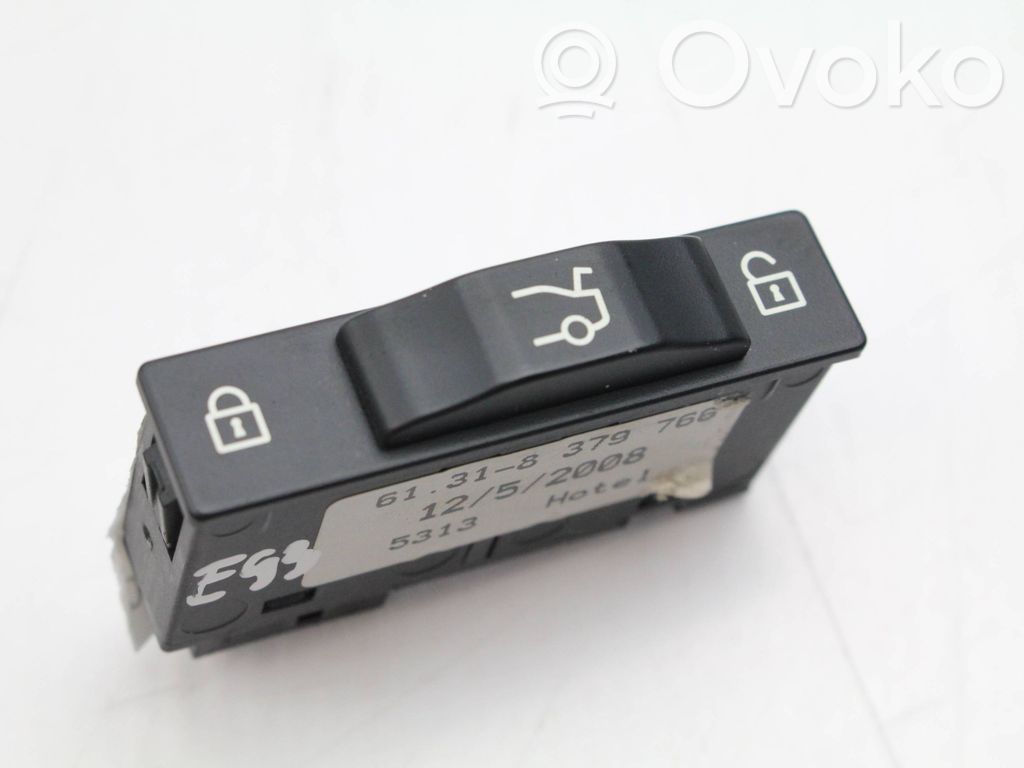 Tailgate/boot open switch button   8379766,5313