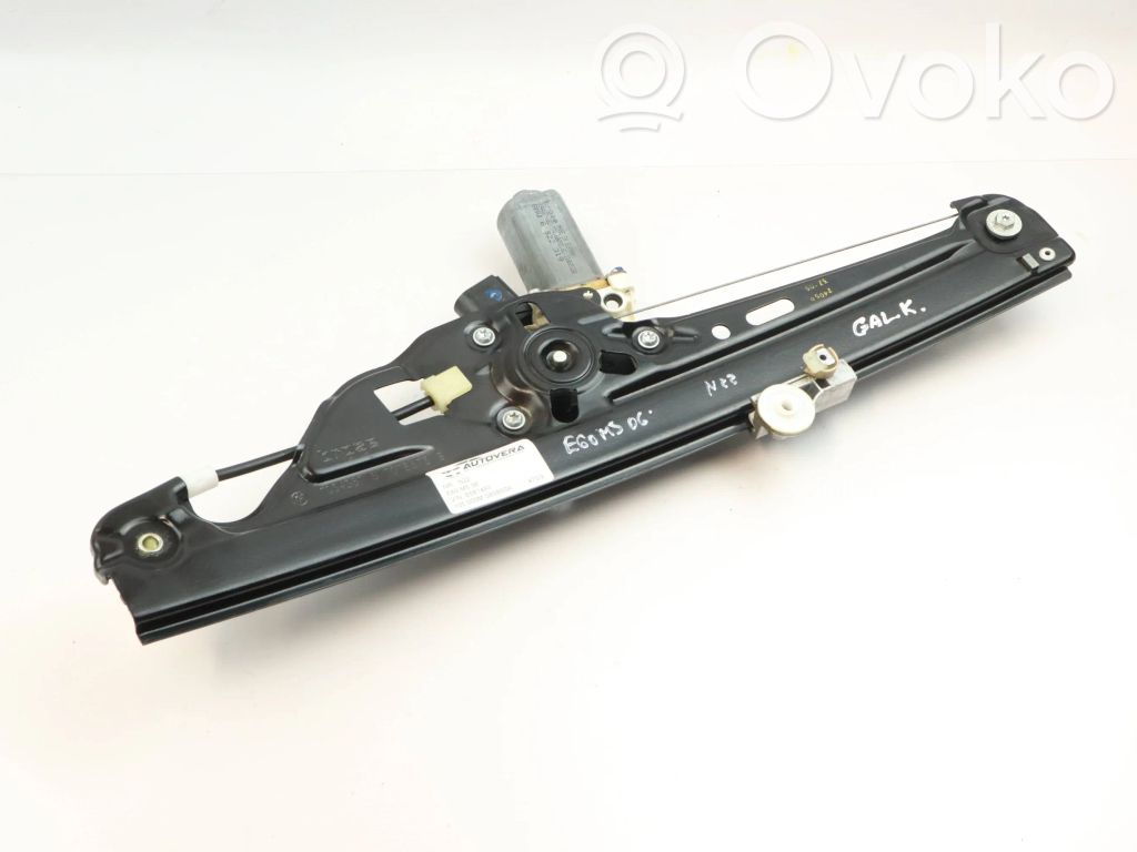 Mécanisme de lève-vitre avec moteur   7075673,7034387,00661901,51357184745,7184745