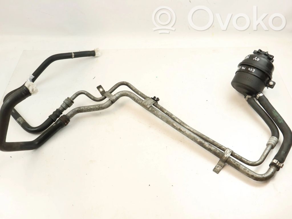 BMW 6 E63 E64 Ohjaustehostimen nestesäiliö 